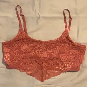 Fabletics Vicky Sports Bra